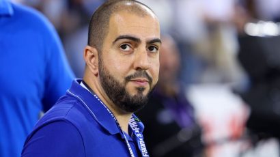 «Ας κοιμούνται ήσυχοι αυτοί που σε άφησαν στα χέρια πέντε κοπελλουθκιών»