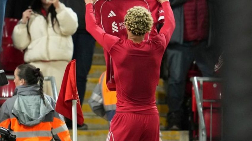 Έξαλλος ο Σλοτ: «Αν σκοράρεις σε τελικό Champions League στο 87', ίσως το καταλάβω»