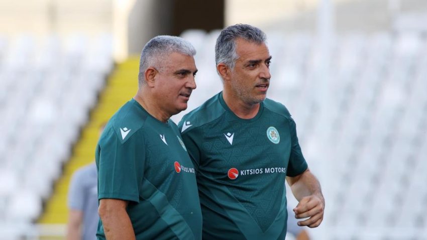 Καλοθέου για Λοϊζου: «Το θεωρώ λάθος – Δεν μετρούν μόνο τα λεφτά»