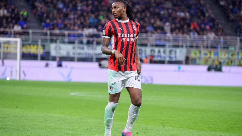 Μίλαν με ανατροπή: Στην κορυφή της Serie A με ηγέτη τον Λεάο