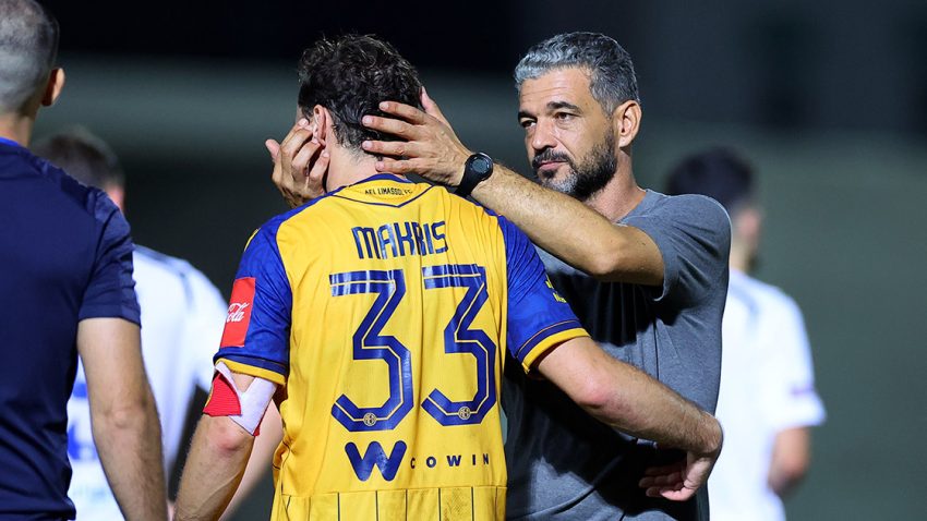 Καλείται να δείξει σταθερότητα