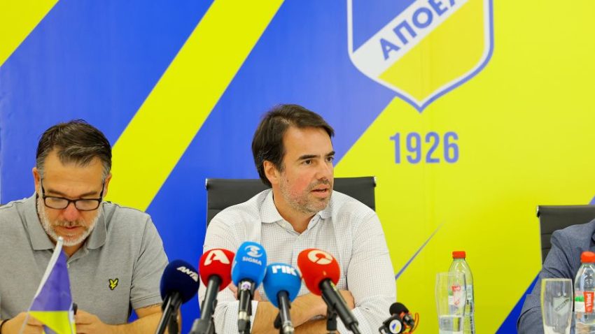 Αφιλοκερδώς στον ΑΠΟΕΛ o Φερνάντο Αλμέιδα και ο Αλεσάντρο