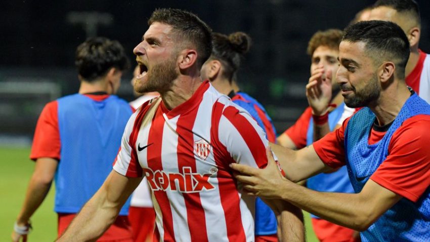 Στα πέναλτι πήρε την πρόκριση η Νέα Σαλαμίνα