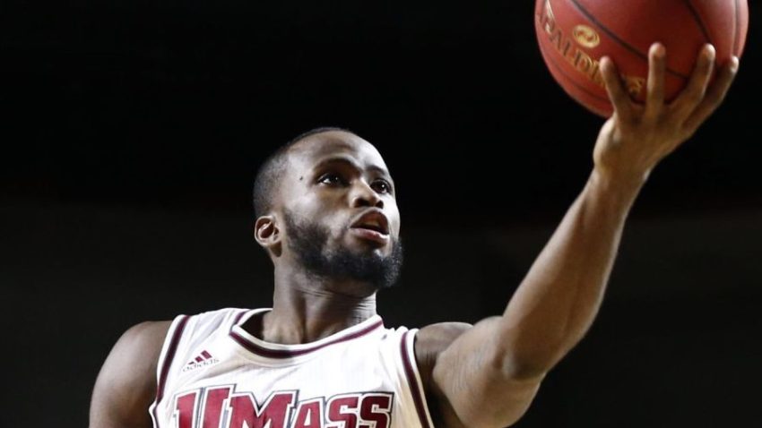 Ανορθωσιάτης ο Τζάμπαρι Χιντς