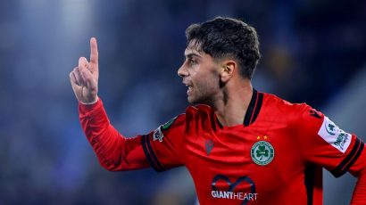 Ο Άγγελος Νεοφύτου κερδίζει έδαφος και εντυπώσεις στην Ομόνοια