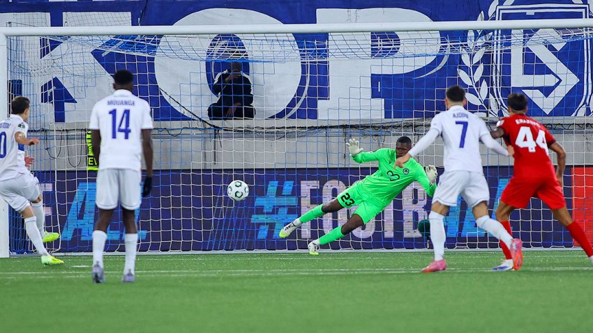 Την κράτησε ο Ουζόχο και βλέπει… ντέρμπι