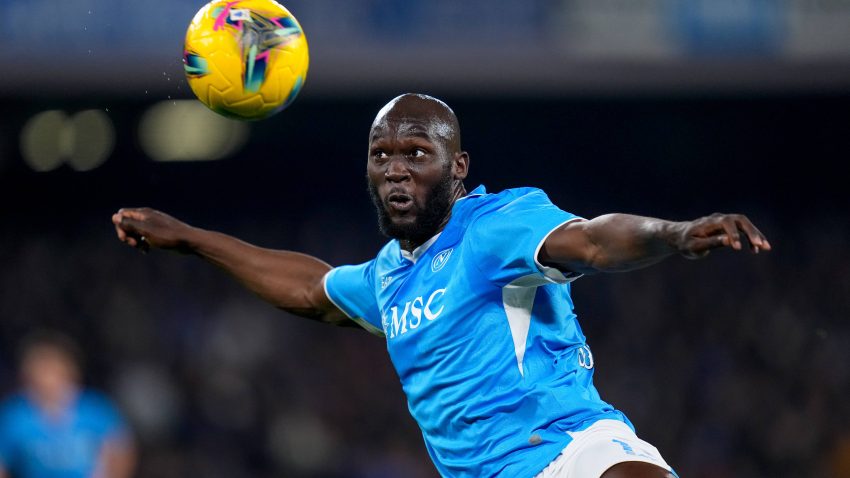 Λουκάκου: Επιστρέφει στις προπονήσεις και διεκδικεί συμμετοχή στο Super Cup με τη Νάπολι