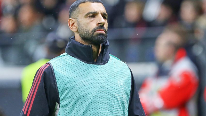 Salah στο επίκεντρο: Σύγκριση με Ρονάλντο και παρέμβαση Νέβιλ στη Λίβερπουλ