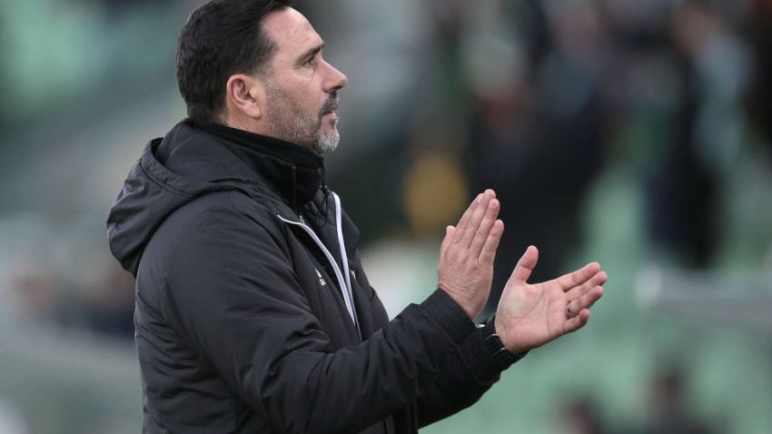 Έχει δουλίτσα ο Ρουί Φερέιρα…