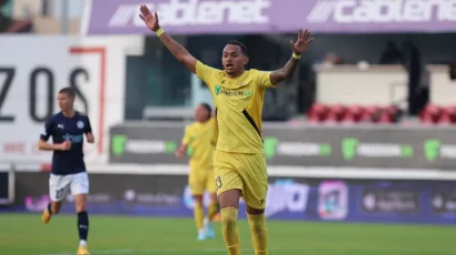 Κρούση Άρη και Ομόνοιας για Julio César