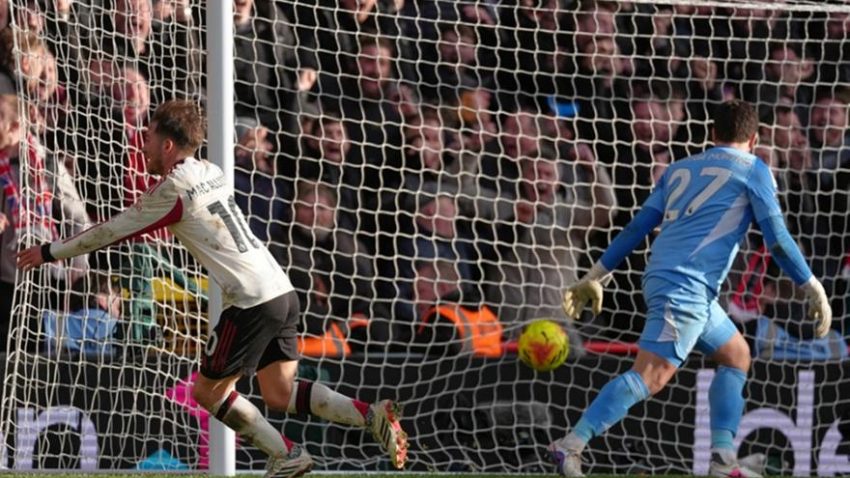 Στο 90+7' ο ΜακΆλιστερ τιμώρησε και χάρισε διπλό στη Λίβερπουλ (βίντεο MeridianSports)