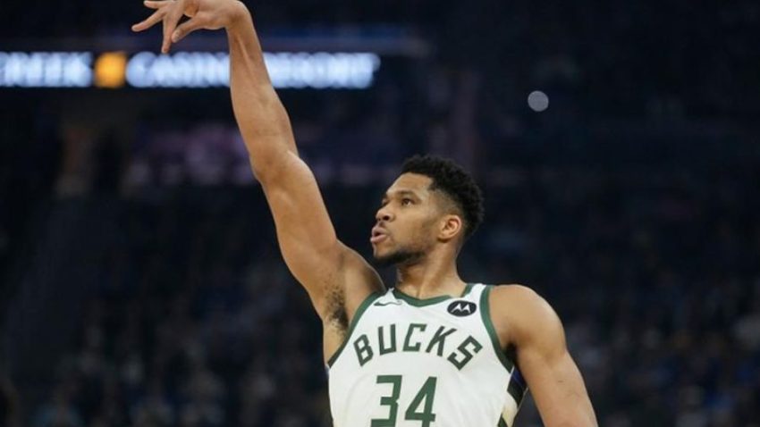 «Αποσύρονται από τη διεκδίκηση του Αντετοκούνμπο οι Γουόριορς»