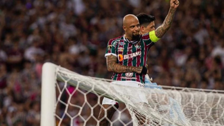 Στο παρά πέντε «χοντρό» επεισόδιο Φελίπε Μέλο και οπαδού της Κορίνθιανς