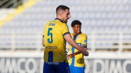 Που βρίσκεται ο Ντέγκενεκ;