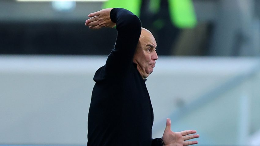 Κωστή: "Η κόκκινη κάρτα ανέτρεψε τα σχέδια μας"