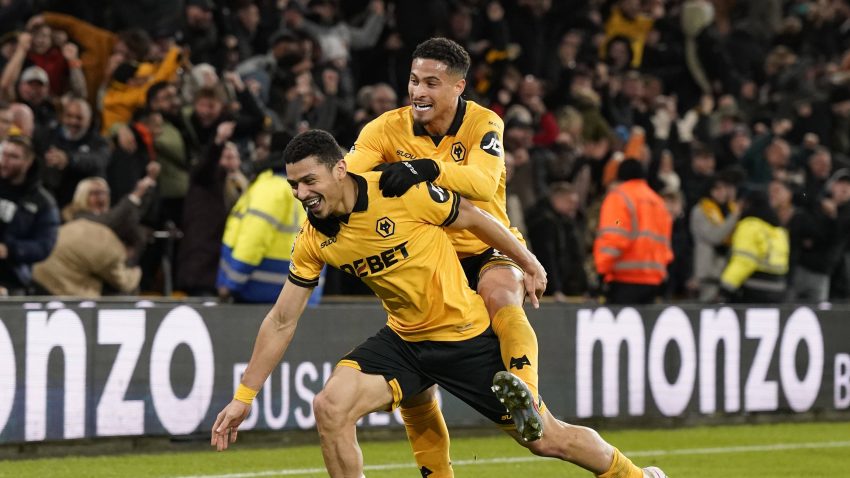 Σόκαρε τη Λίβερπουλ η Γουλβς