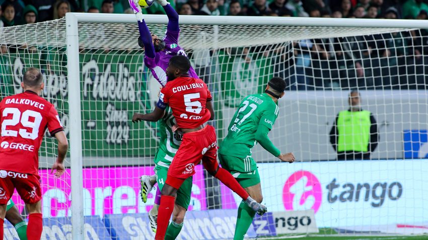 Επέστρεψε ο Άρης και έβαλε φρένο στην Ομόνοια