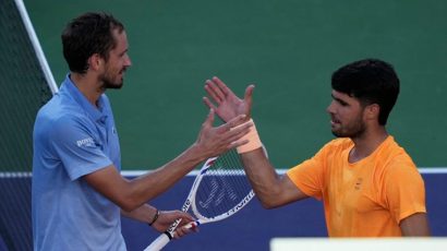 Indian Wells: Απέκλεισε τον Αλκαράθ ο Μεντβέντεφ, στον τελικό με Σίνερ