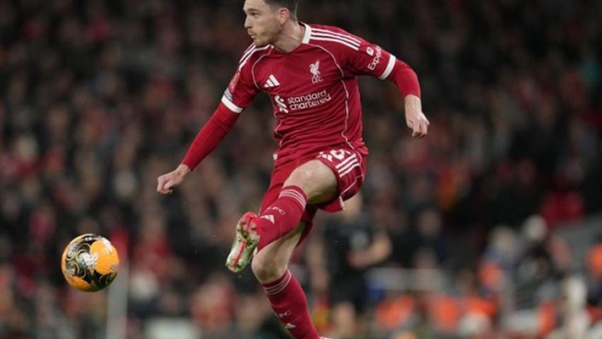 Ρόμπερτσον: «Θέλω να μείνω στη Λίβερπουλ»