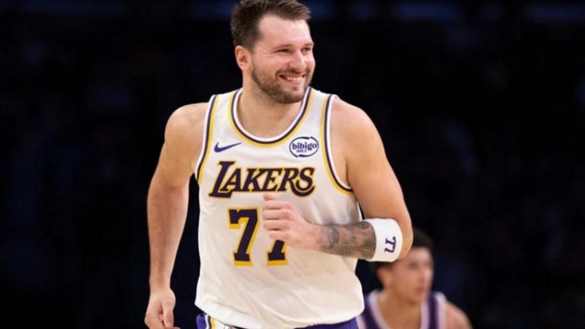 Λούκα και ΛεΜπρόν «καθάρισαν» τους Κινγκς - Δυναμικό back-to-back για τους Λέικερς