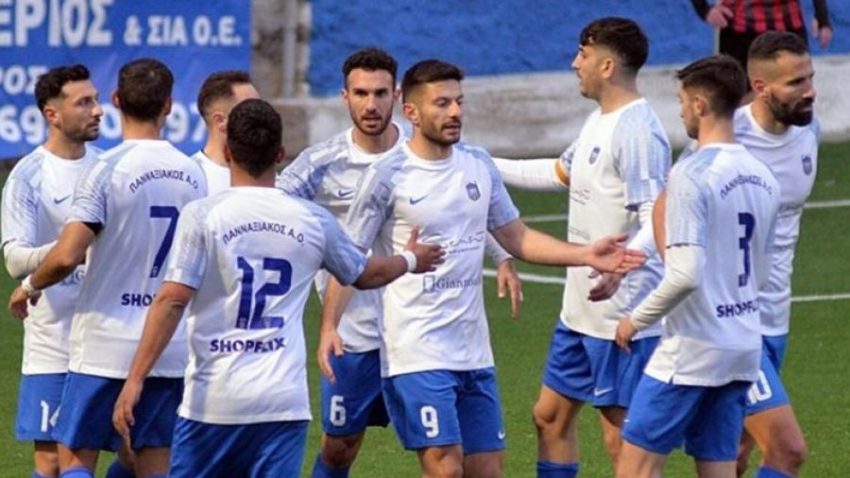 Μανωλάς-Σιόβας σήκωσαν κούπα με τον Πανναξιακό