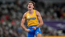 Συνεχίζει να τρελαίνει κόσμο ο Ντουπλάντις που 