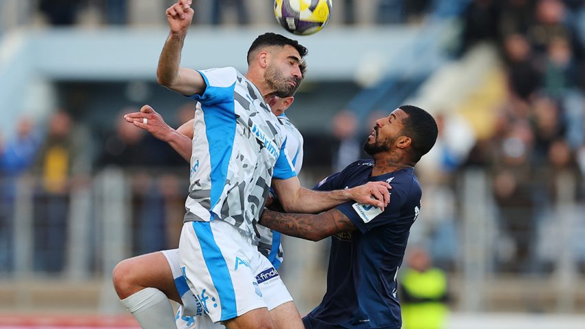 Ισοπαλία που δεν ικανοποιεί κανένα