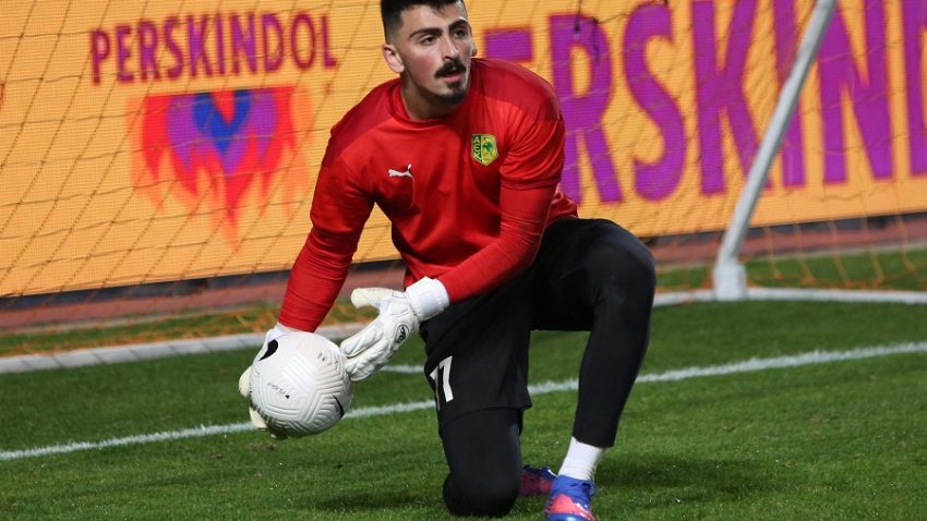 AEK: Ανανέωσε Παρασκευά!