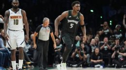 Πήραν προβάδισμα στη σειρά Χοκς και Τίμπεργουλβς - Έμειναν ζωντανοί οι Ράπτορς